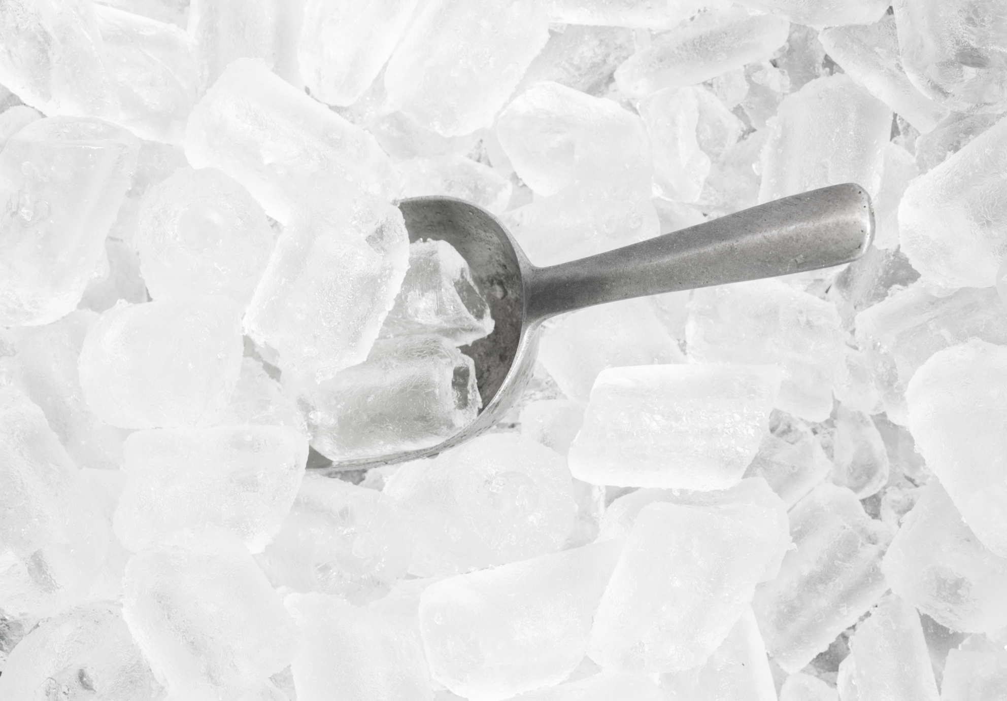 Top Three Benefits of Having an Ice Maker at Home