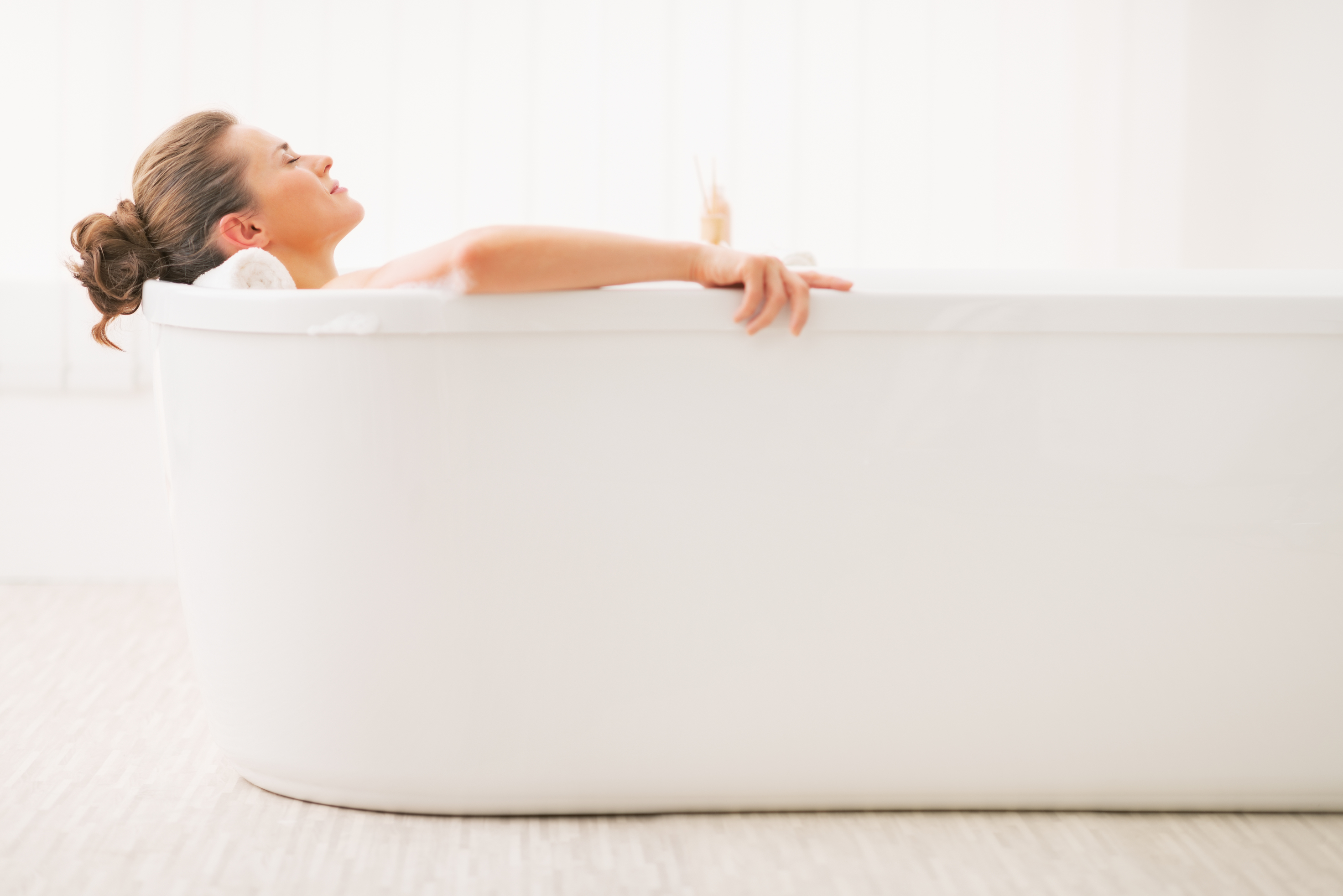 Walk-in Bathtubs: Perfect for Disabled Parents
