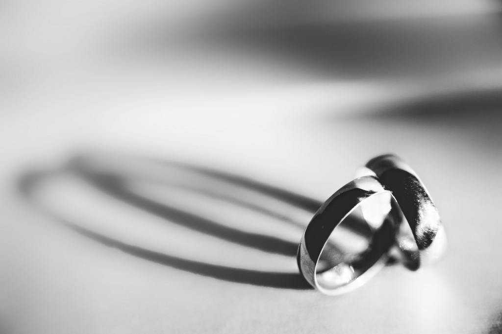 4 Unique Wedding Ring Engraving Tips to Consider