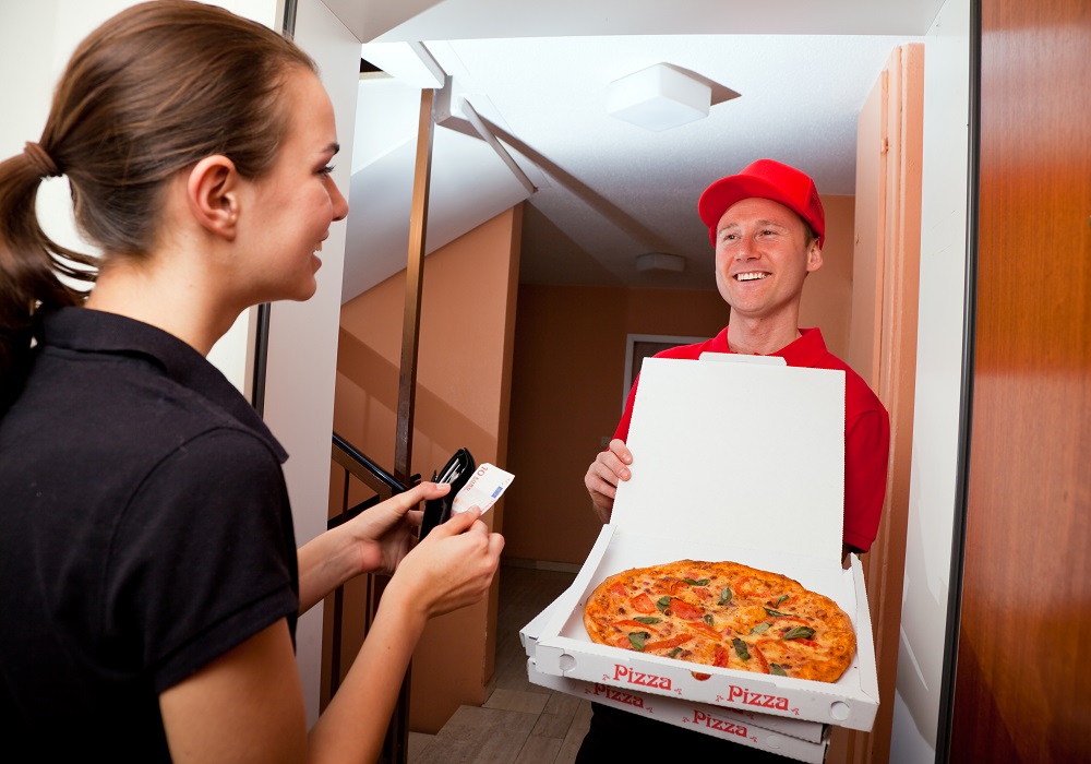 Aggregators and New-Delivery Players: The Future of Food Delivery Service