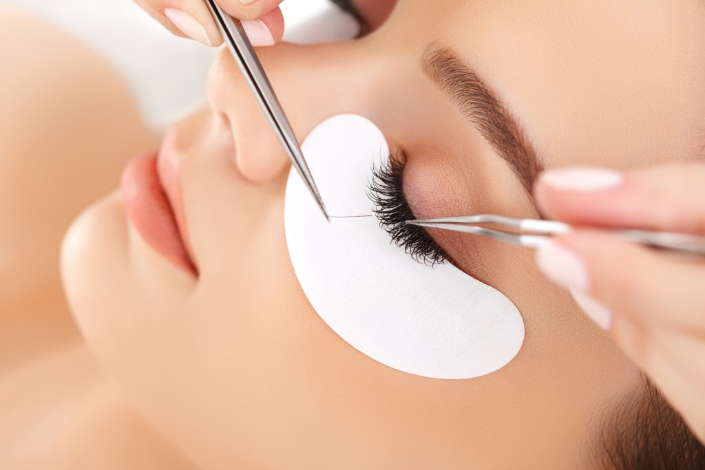 Debunking the Myths About Lash Extensions