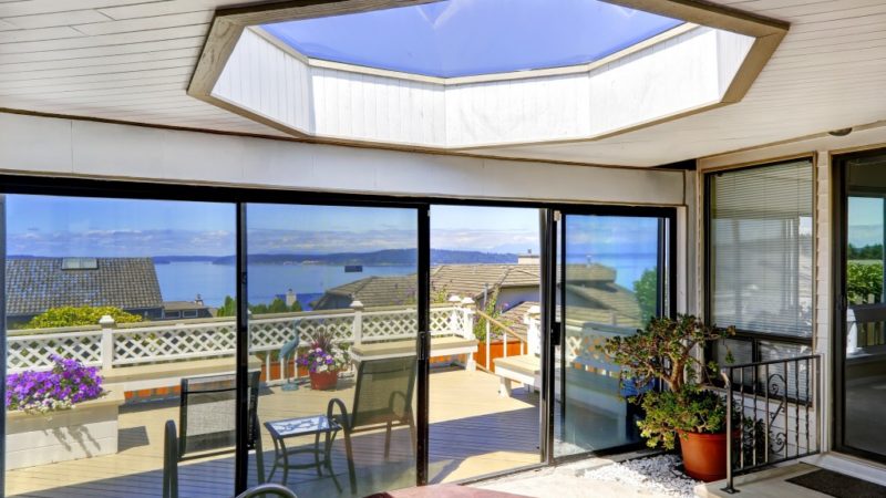 5 Benefits of Installing Skylight and Sunrooms