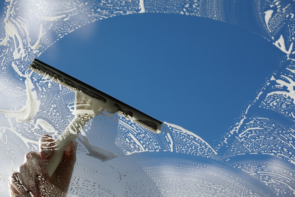 How Much Should You Spend on Window Cleaning Service in Ogden?