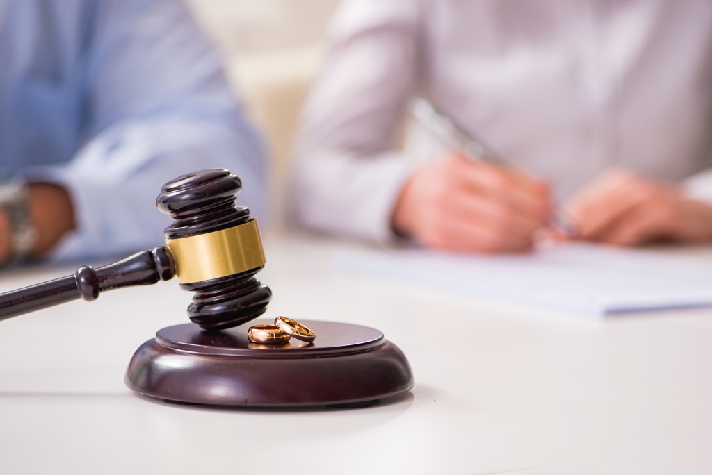Testifying at Your Divorce Trial: 7 Big Don’ts