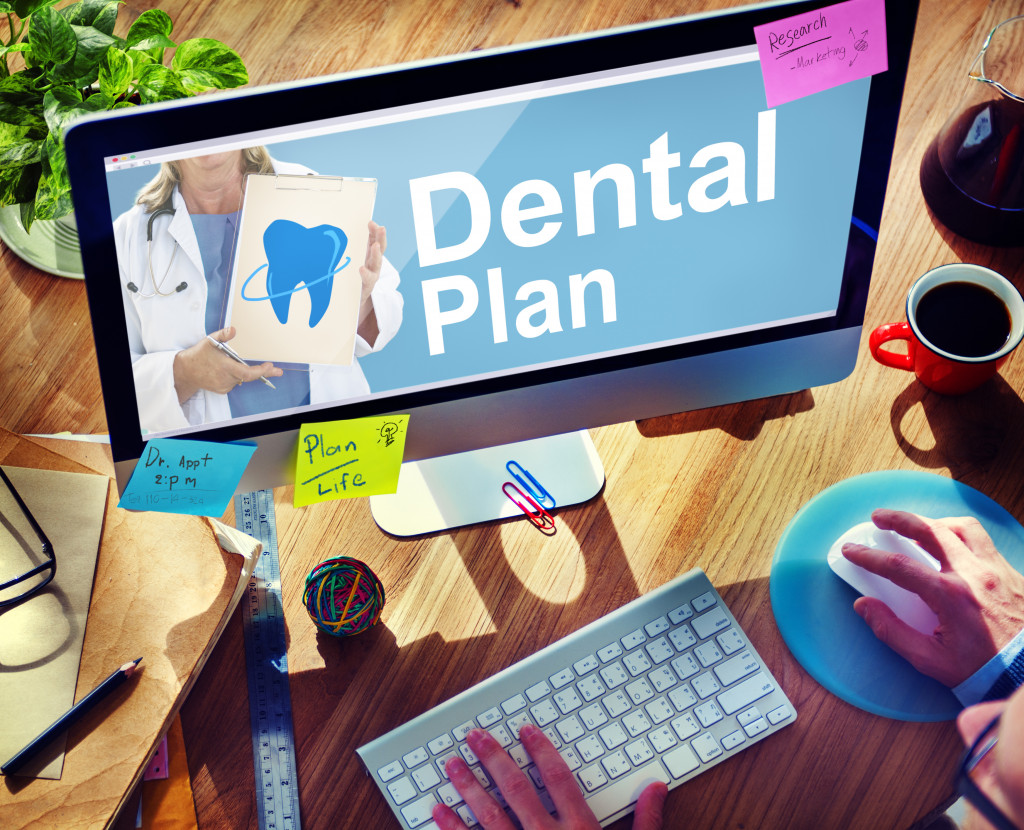 dental plan being displayed on a monitor