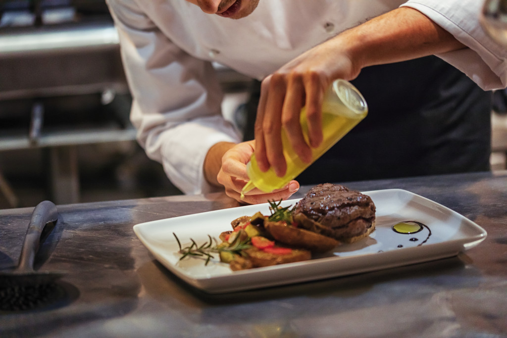 How to Start a Successful Foodservice Business: 10 Ideas