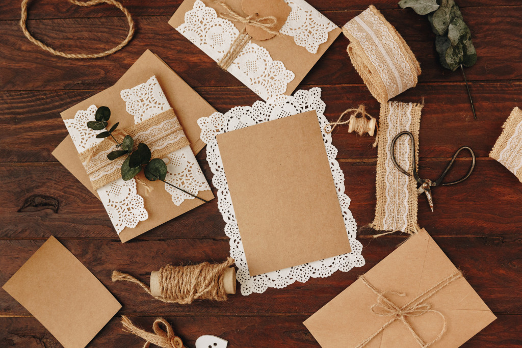 How to Make Your Wedding More Memorable With Personalized Items
