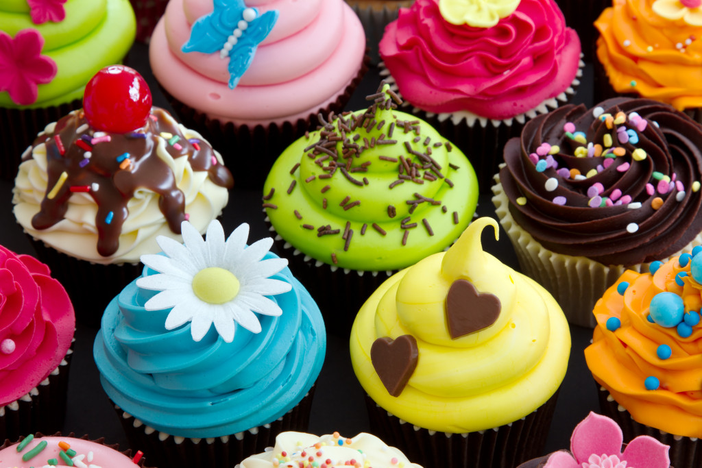 Colorful cupcakes 
