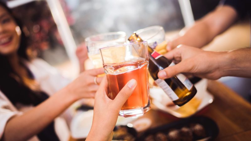 Planning the Perfect Office Party: 5 Must-Have Items