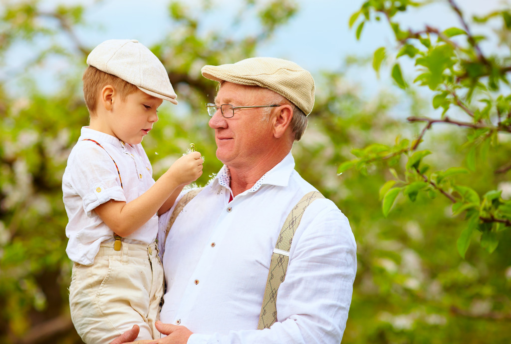 Tips To Connect With Your Grandchildren